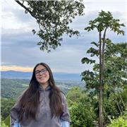 Soy una estudiante de Veterinaria apasionada por la ciencia.
